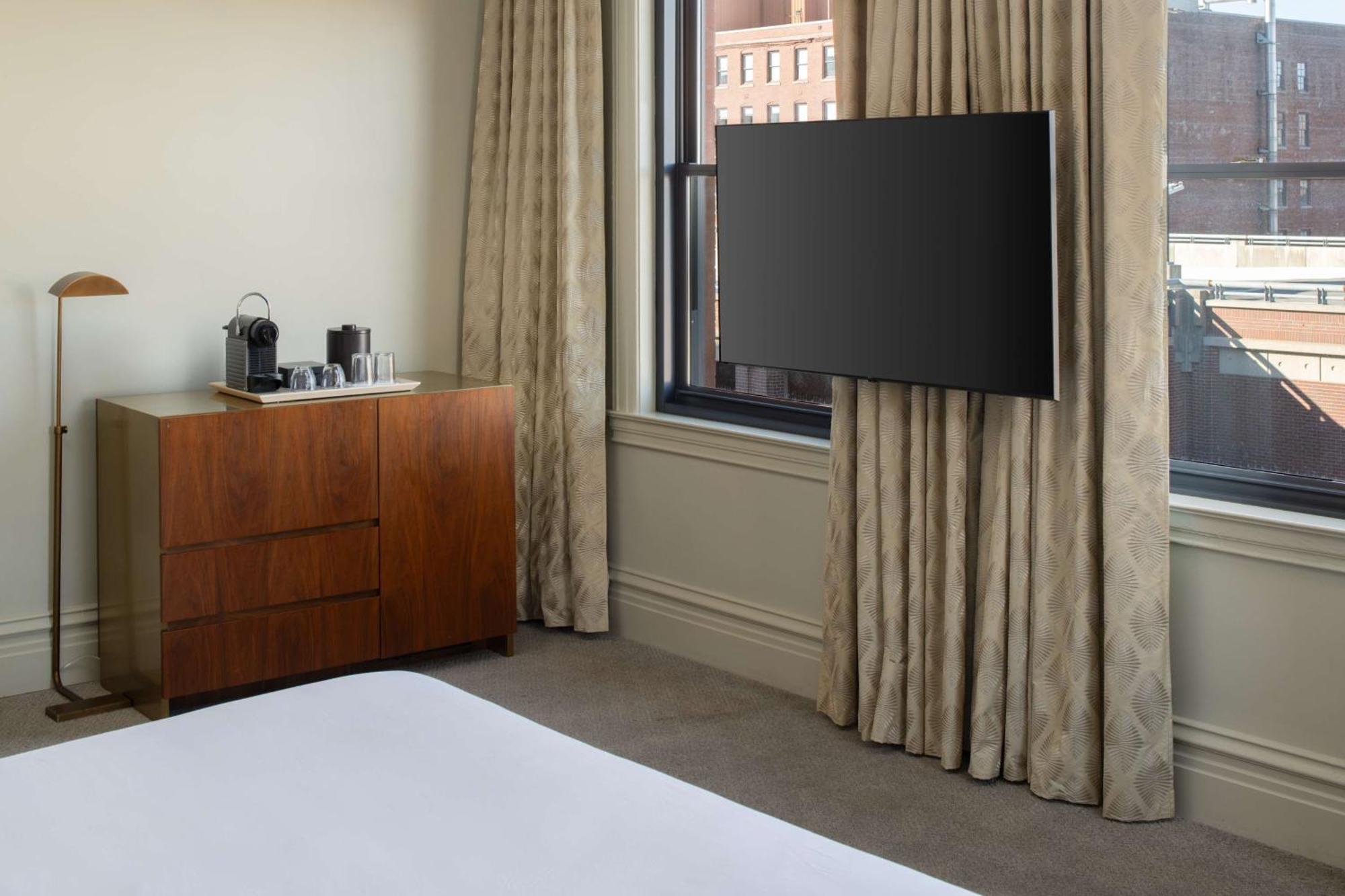 Hotel Savoy Kansas City, Tapestry Collection By Hilton Kültér fotó